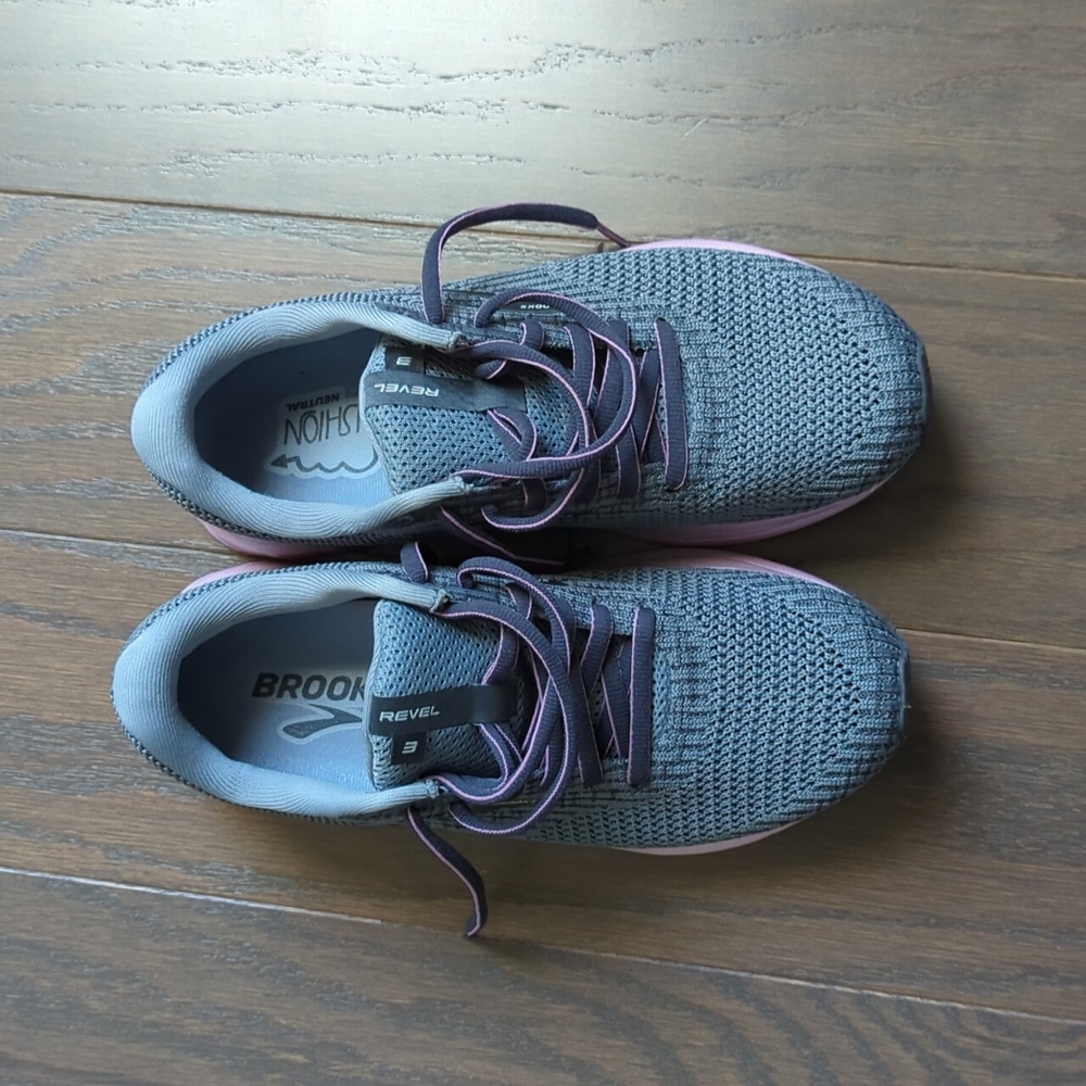 Brooks Revel 3